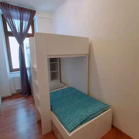 Familienfreundliches Apartment Im Zentrum Fuer Geschaeftsreisen Und Privat Dresden Exteriör bild