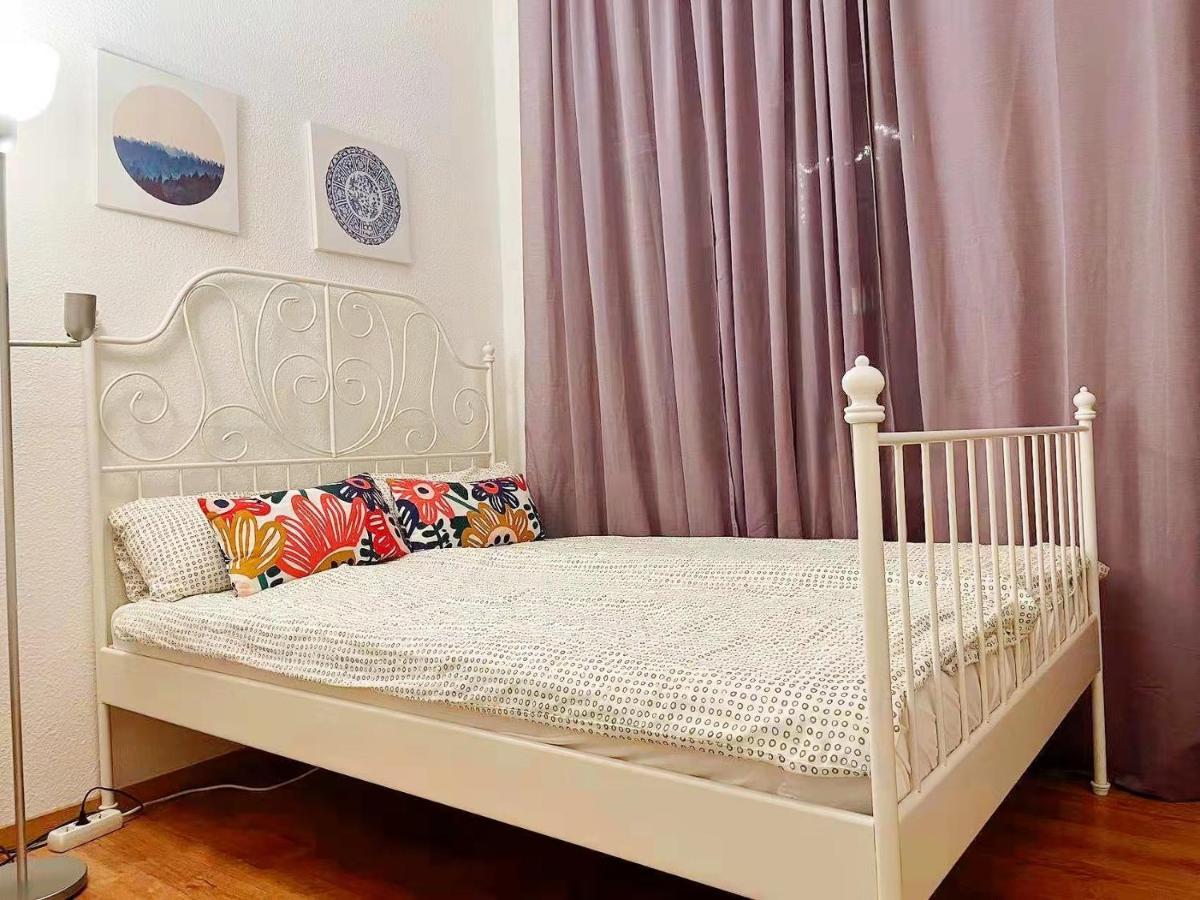 Familienfreundliches Apartment Im Zentrum Fuer Geschaeftsreisen Und Privat Dresden Exteriör bild